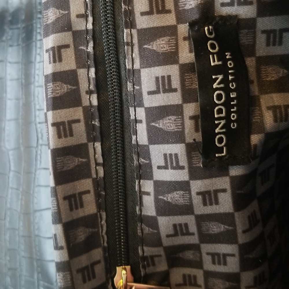 NWT London Fog Astor Shoulder Bag Faux Croc - Picture 8 of 10
